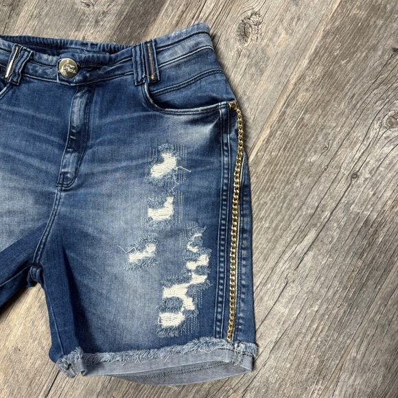 PIT BULL JEANS GOLD CHAIN FACTORY DISTRESSED SHORTS LADIES SIZE 8 - Picture 3 of 5